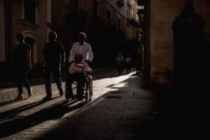 הארכת ויזת עובד סיעוד זר